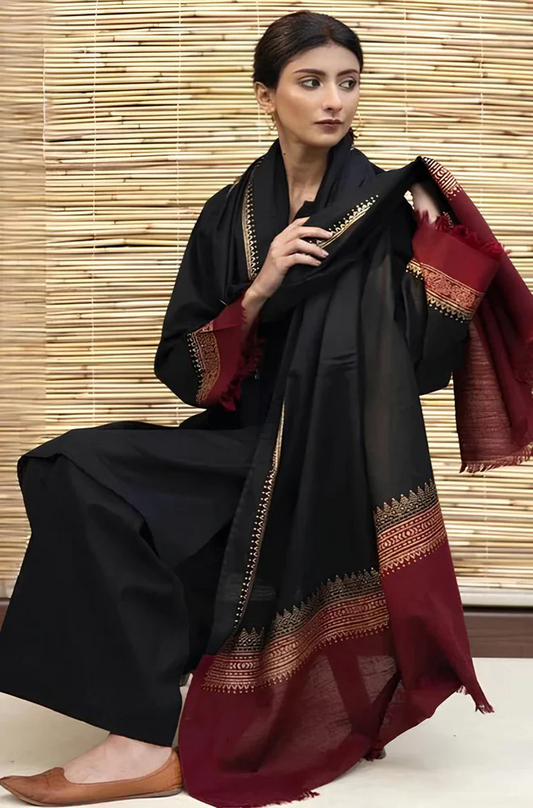 Dyot Dhanak Suit With Wool Shawl Green