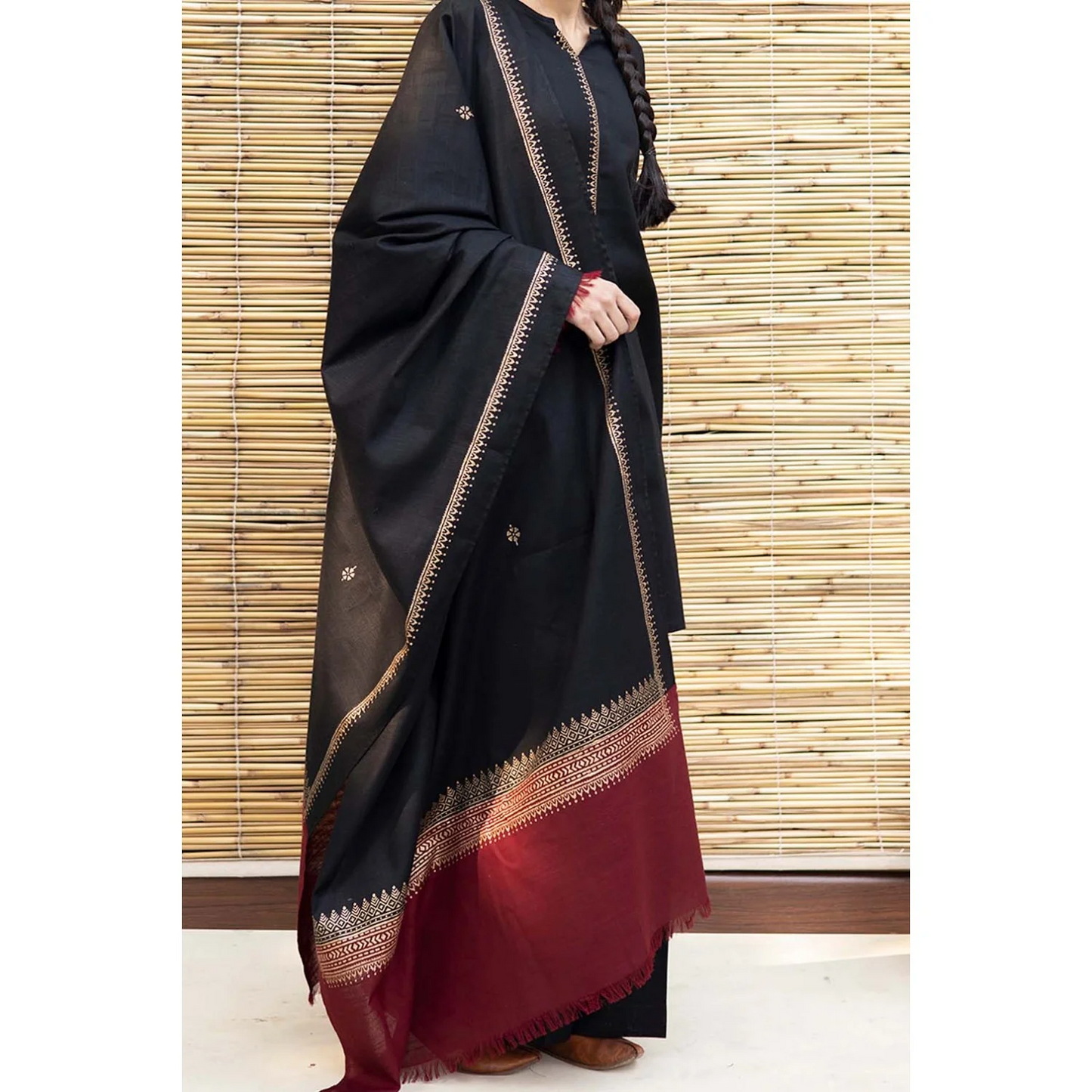 Dyot Dhanak Suit With Wool Shawl Green