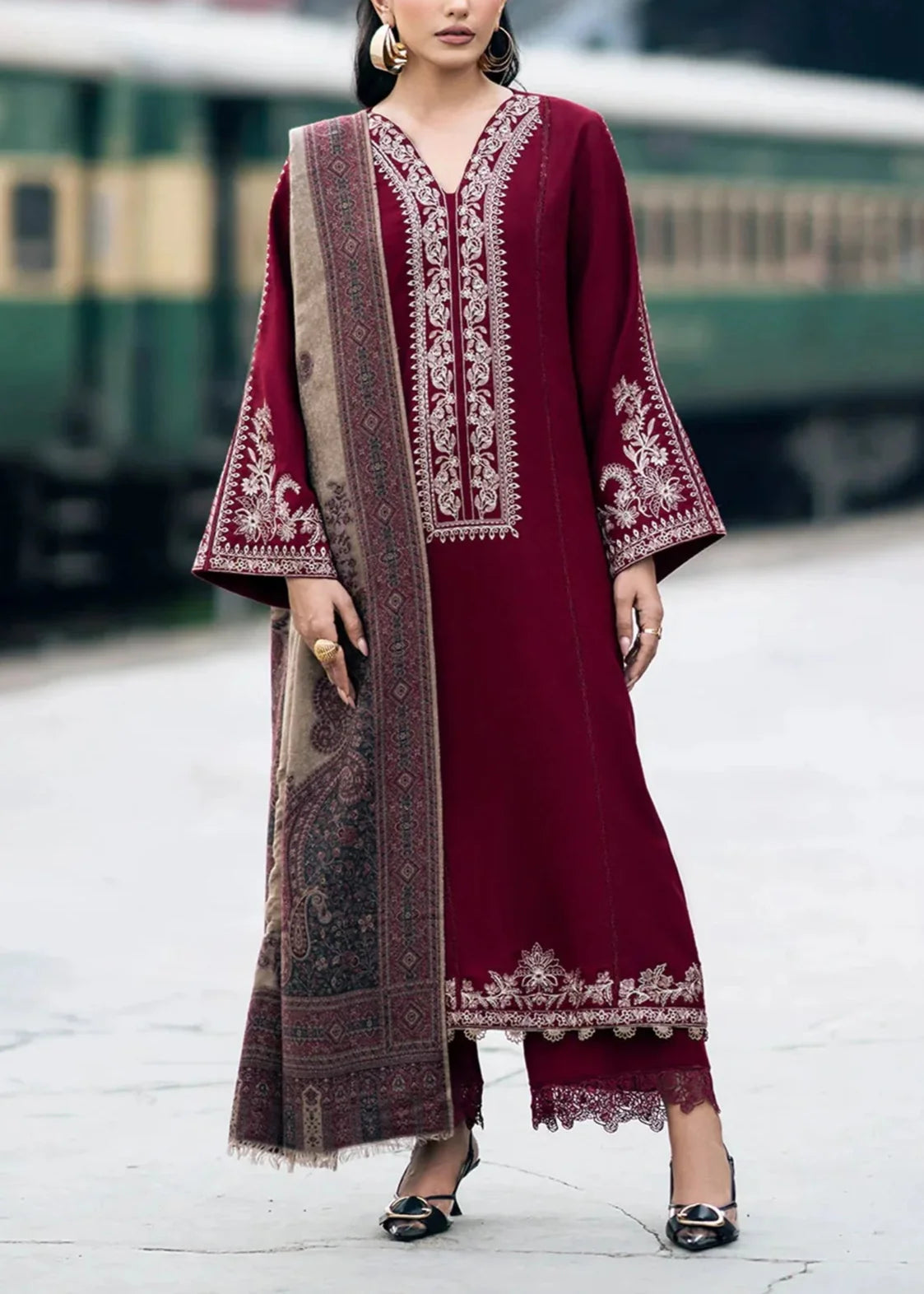 Embroidered 3pc Dhanak dress with Printed shawl