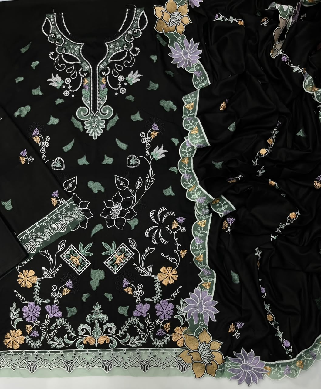 Qalam Kar Winter Dhanak 3-Piece — K 201