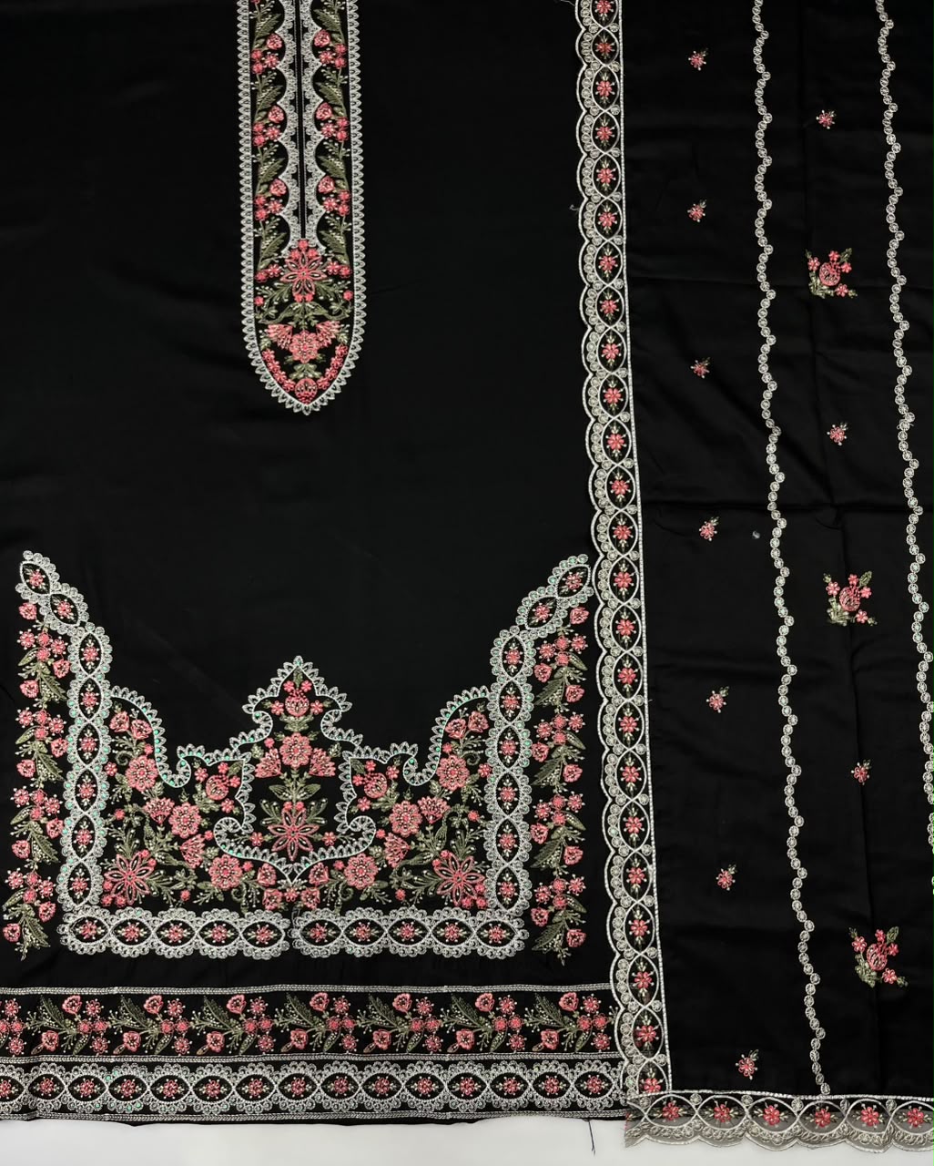 Crimson Winter Dhanak 3-Piece — K 208